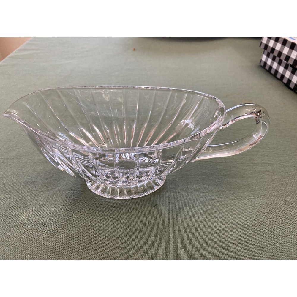 1990’s Mikasa Park Lane Crystal Gravy Boat SN 101/ 240 Sauce Salad Dressing EUC